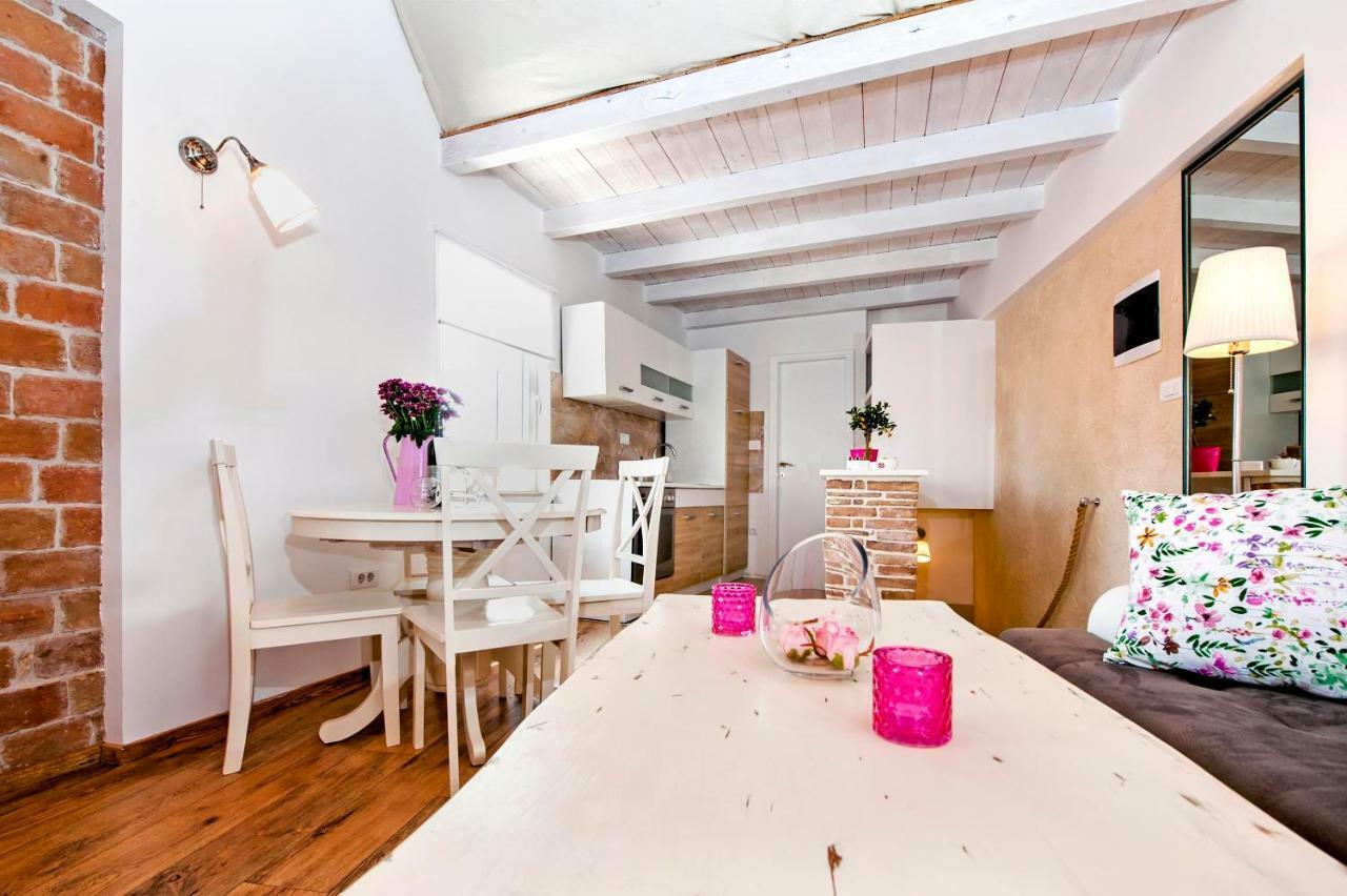 רוביני Apartment Casa Alek מראה חיצוני תמונה