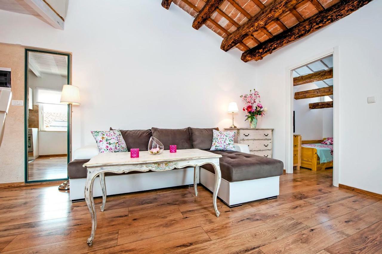 רוביני Apartment Casa Alek מראה חיצוני תמונה
