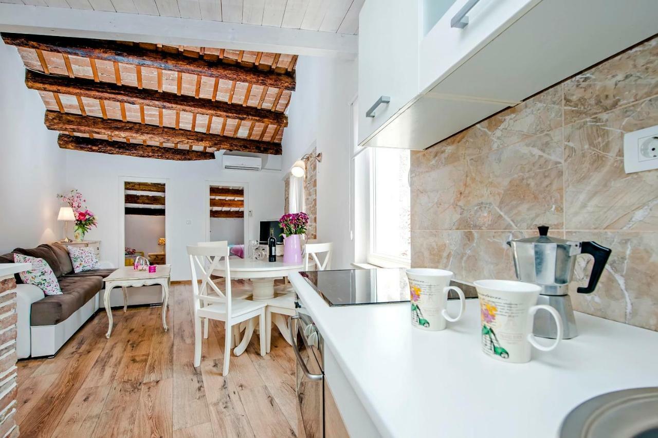 רוביני Apartment Casa Alek מראה חיצוני תמונה