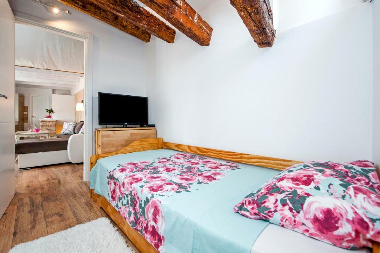 רוביני Apartment Casa Alek מראה חיצוני תמונה